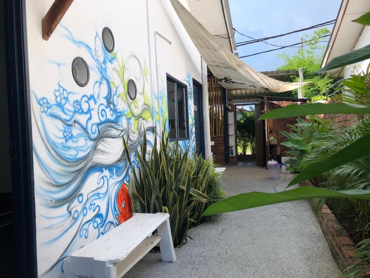 Rembulan Langkawi Guesthouse Pantai Cenang  Ngoại thất bức ảnh