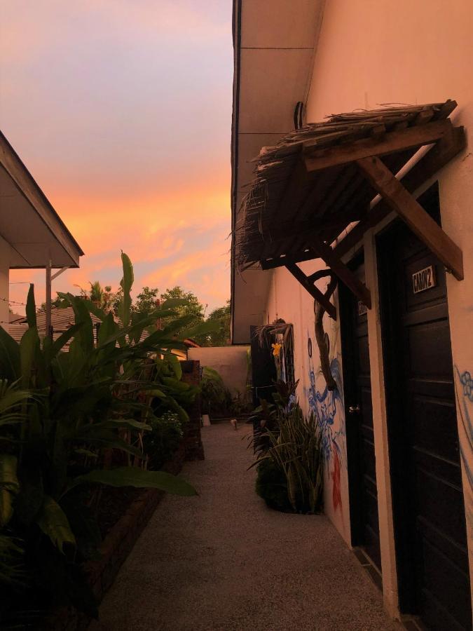 Rembulan Langkawi Guesthouse Pantai Cenang  Ngoại thất bức ảnh