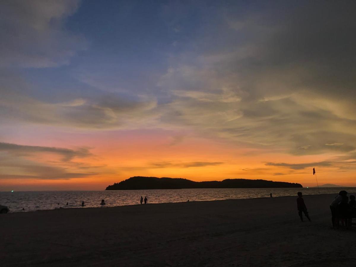 Rembulan Langkawi Guesthouse Pantai Cenang  Ngoại thất bức ảnh