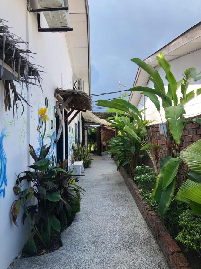 Rembulan Langkawi Guesthouse Pantai Cenang  Ngoại thất bức ảnh